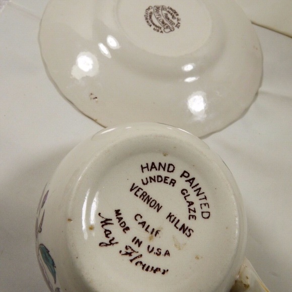 Hand painted underglaze Vernon Kilns Pottery May Flower Tea Cup & Saucer set USA - Picture 7 of 11
